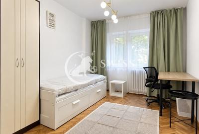 Apartament cu 3 camere decomandat, mobilat în Zorilor