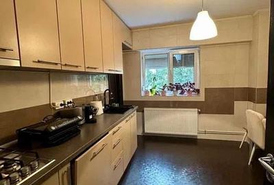 Apartament cu 3 camere decomandat în Militari