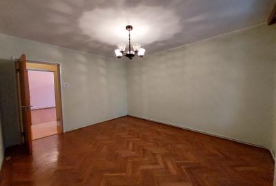 Apartament cu 3 camere decomandat în Bălcescu - 3