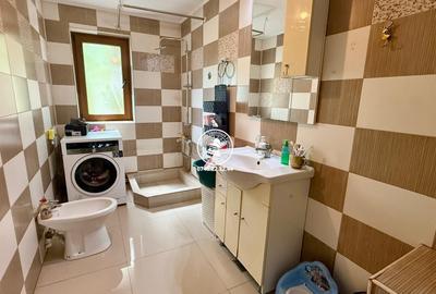 Casă cu 5 camere cu Teren 200 Mp în Galata
