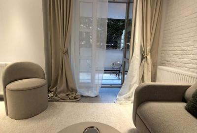 Apartament cu 2 camere decomandat în Kiseleff