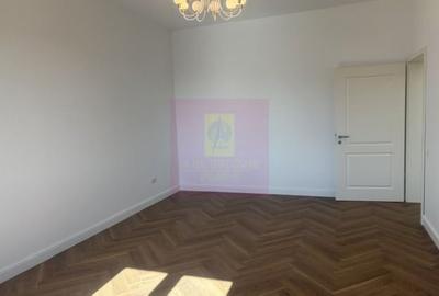 Apartament cu 2 camere decomandat în Drumul Sării
