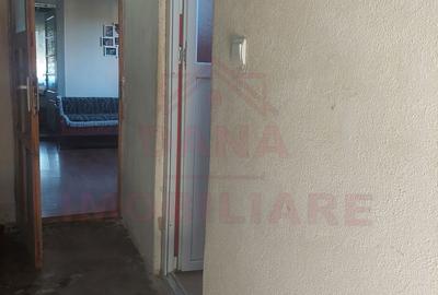 Casă cu 6 camere cu Teren 3340 Mp în Central