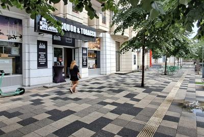 Spațiu comercial, de 150 mp, în Decebal