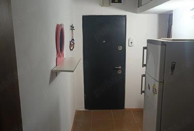 Apartament cu 2 camere nedecomandat în Central