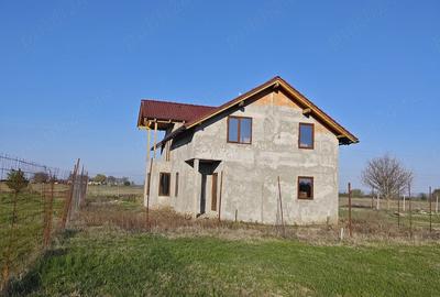 Casă cu Teren 1600 Mp în Gottlob - 2