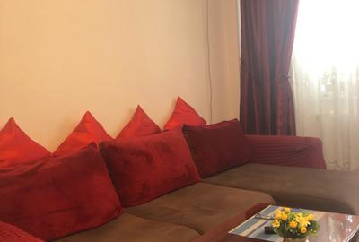 Apartament cu 4 camere nedecomandat, mobilat în Brâncoveanu
