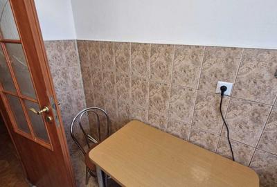 Apartament cu 2 camere decomandat în Cornișa - 8