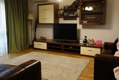 Apartament cu 2 camere decomandat în Vitan Mall