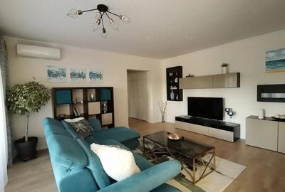 Apartament cu 3 camere decomandat în Exterior Vest