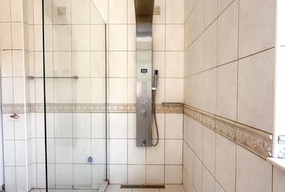 Casă individuală cu 8 camere cu Canalizare în Pipera - 43