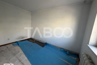 Apartament cu 2 camere decomandat în Central - 3