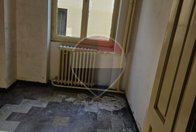 Casă cu 6 camere cu Teren 631 Mp în Ultracentral