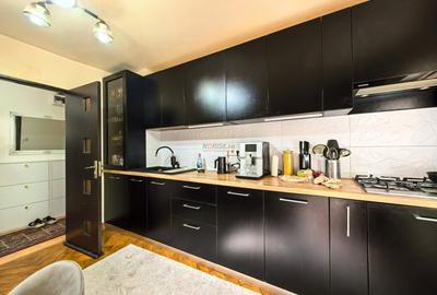 Apartament cu 4 camere decomandat în Gorjului - 3