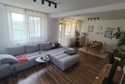 Casă cu 3 camere cu Teren 220 Mp în Berceni