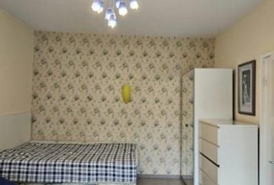 Garsonieră decomandată în Cișmigiu
