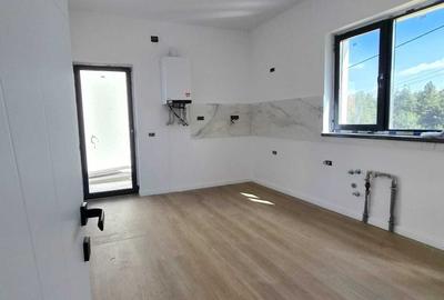 Casă cu 4 camere în Trivale