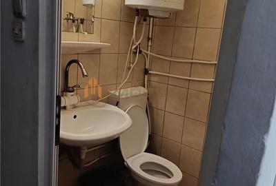 Garsonieră decomandată, mobilată în Podul de Piatră