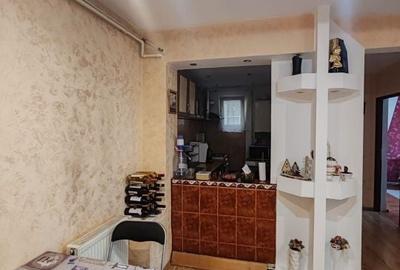 Apartament cu 4 camere decomandat în Gării