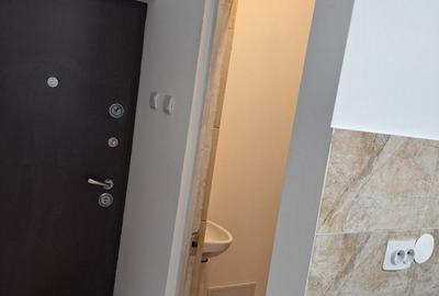 Garsonieră decomandată în Central