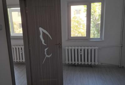 Apartament cu 3 camere semidecomandat în Tomis Nord - 1