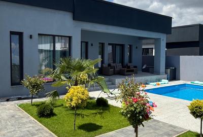 Casă cu 4 camere cu Piscina în Strejnicu