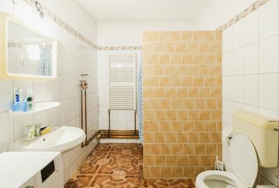Casă individuală cu 6 camere cu Canalizare în Jebel - 10