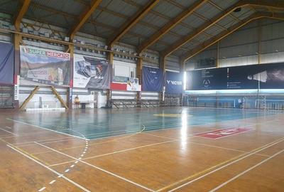 Spațiu comercial, de 1,500 mp, în Central - 3