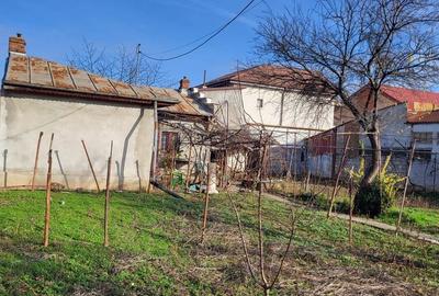 Casă cu 2 camere cu Canalizare în Central - 3
