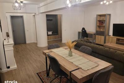 Apartament cu 3 camere decomandat în Craiovița Nouă