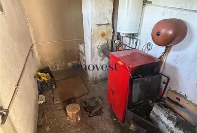 Casă cu 6 camere cu Teren 900 Mp în Vetiș - 2