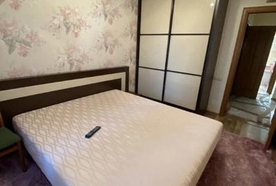 Apartament cu 3 camere în Parcul Carol - 1
