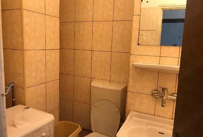 Garsonieră decomandată în Central