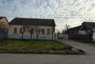 Casă cu Teren 475 Mp în Liebling