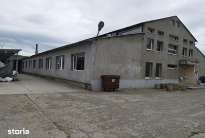 Spațiu comercial, de 1,100 mp, în Central