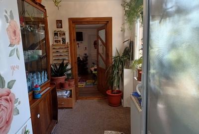 Casă cu 3 camere în Central