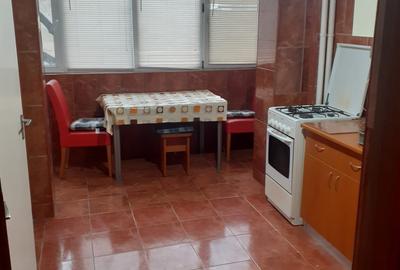 Apartament cu 3 camere semidecomandat, mobilat în Obor - 16
