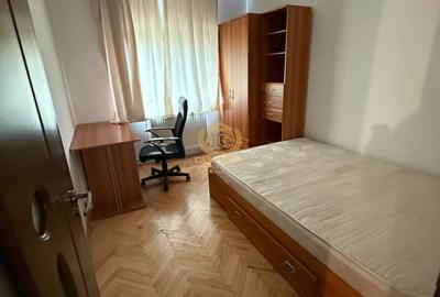 Apartament cu 3 camere decomandat, mobilat în Zorilor