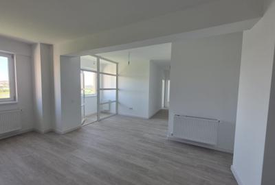 Apartament cu 3 camere semidecomandat în Cug