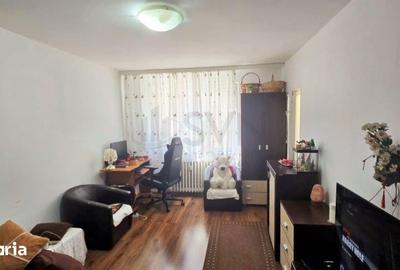 Apartament cu 3 camere decomandat în Crângași - 3