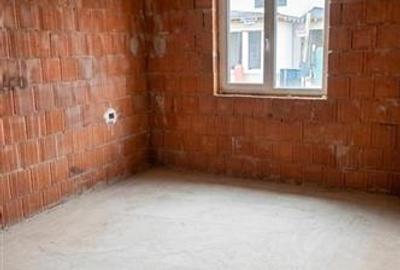 Casă cu 3 camere cu Teren 300 Mp în Cihei