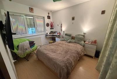 Apartament cu 3 camere decomandat în Central - 1