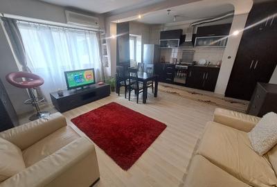 Apartament cu 3 camere decomandat în Gară