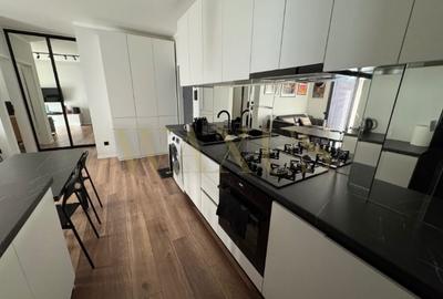 Apartament cu 2 camere semidecomandat, mobilat în Florești