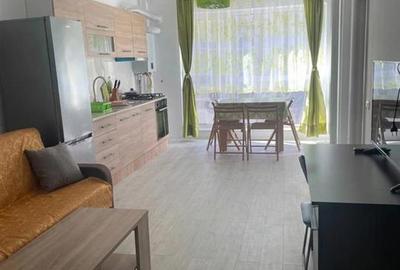Apartament cu 2 camere semidecomandat în Tractorul