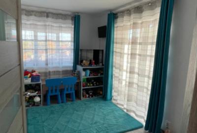 Apartament cu 3 camere semidecomandat în Florești - 1