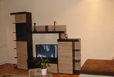 Apartament cu 3 camere decomandat în Casa de Cultură - 7