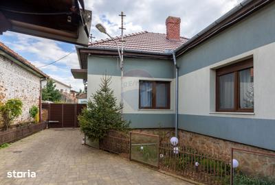Casă cu 5 camere cu Teren 1085 Mp în Aradul Nou