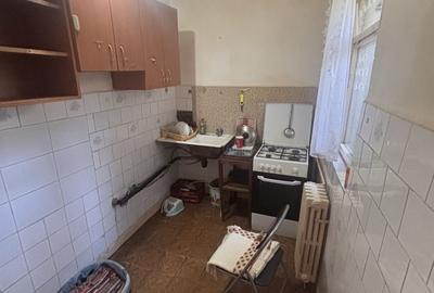 Apartament cu 3 camere decomandat în Micălaca