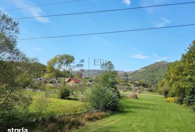 Casă cu 8 camere cu Teren 1843 Mp în Băi